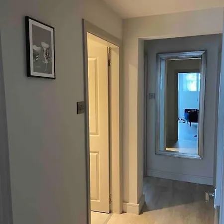 Staycaysuk Garden Flat In The Heart Of Sleeps 2 *