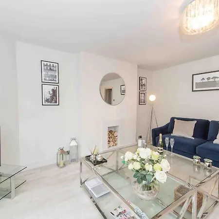 Staycaysuk Garden Flat In The Heart Of Sleeps 2 *